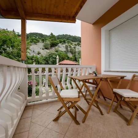 Scerbe Gordana & Miljenko Rab - With Terrace 4 * 라브