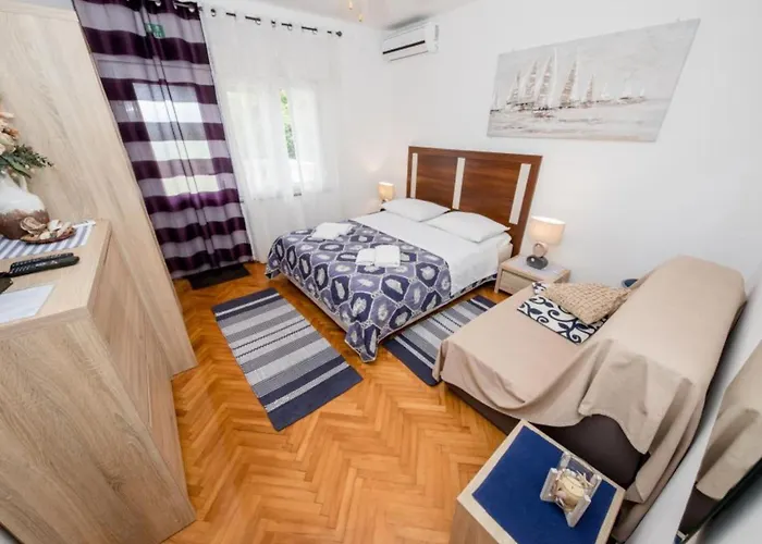 Apartament Scerbe Gordana & Miljenko Rab - With Terrace 4 *
