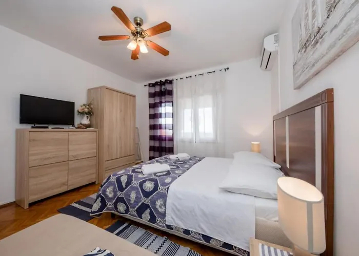 Scerbe Gordana & Miljenko Rab - With Terrace 4 *